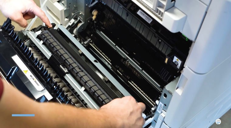 How to Replace The 2nd Bias Transfer Roller On The Xerox AltaLink C8200/B8200_Step 2_2