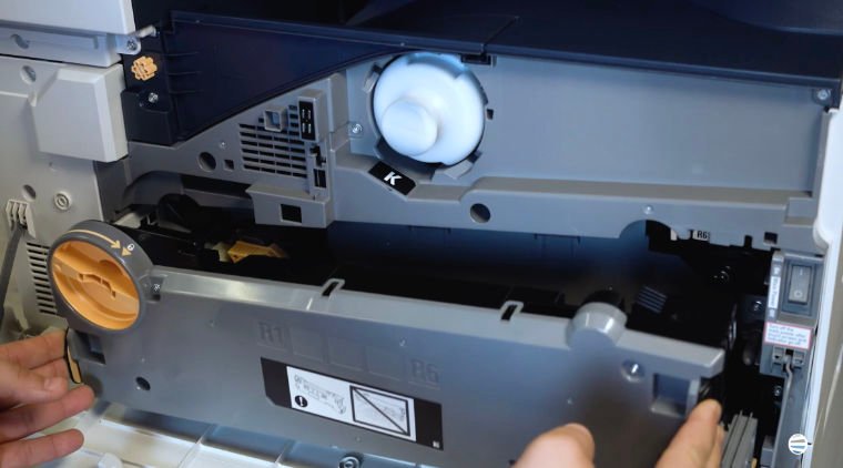 How to Replace Drum on Xerox AltaLink B8100_C8100_Step 2