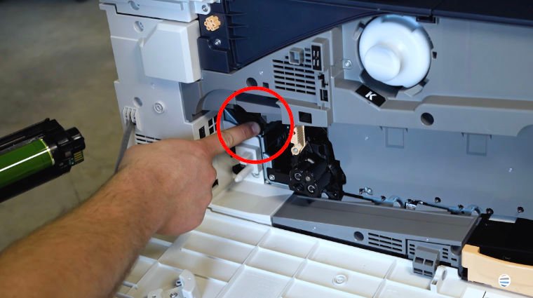 How to Replace Drum on Xerox AltaLink B8100_C8100_Step 5_2