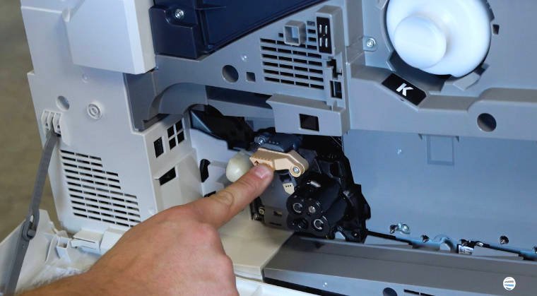 How to Replace Drum on Xerox AltaLink B8200_Step 3