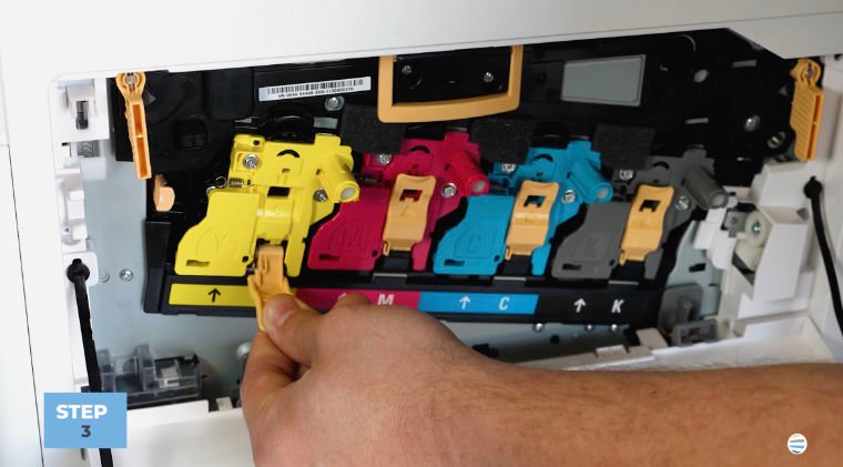 How to Replace Drum on Xerox VersaLink C500 or C505_Step 3