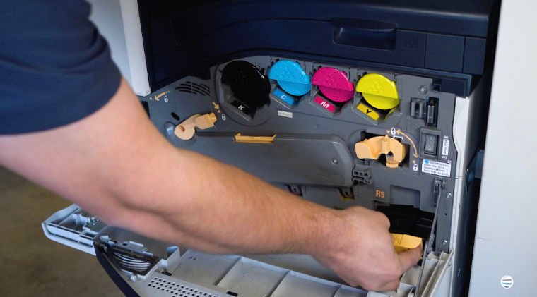 How to Replace Waste Toner Container on Xerox AltaLink C8000 or B8000 Series_Step 4